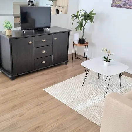 Apartment77 شقة باد اسشي